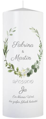 Hochzeitskerze mit Blätterkranz und Name personalisiert - Text: Ja - ein kleines Wort das großes Glück bedeutet
